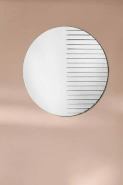 FINISH DESIGN Myymälä -FINISH DESIGN Myymälä 6121100 warmnordic accessories masquerade round vnude V2