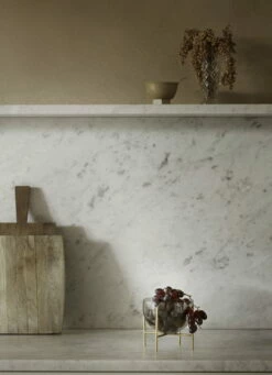 MENU Échasse Malja, Pieni, Savunharmaa -FINISH DESIGN Myymälä MENU chasse bowl